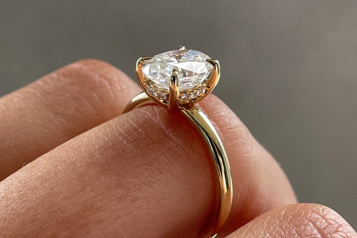 The Beauty and Value of Moissanite Engagement Rings